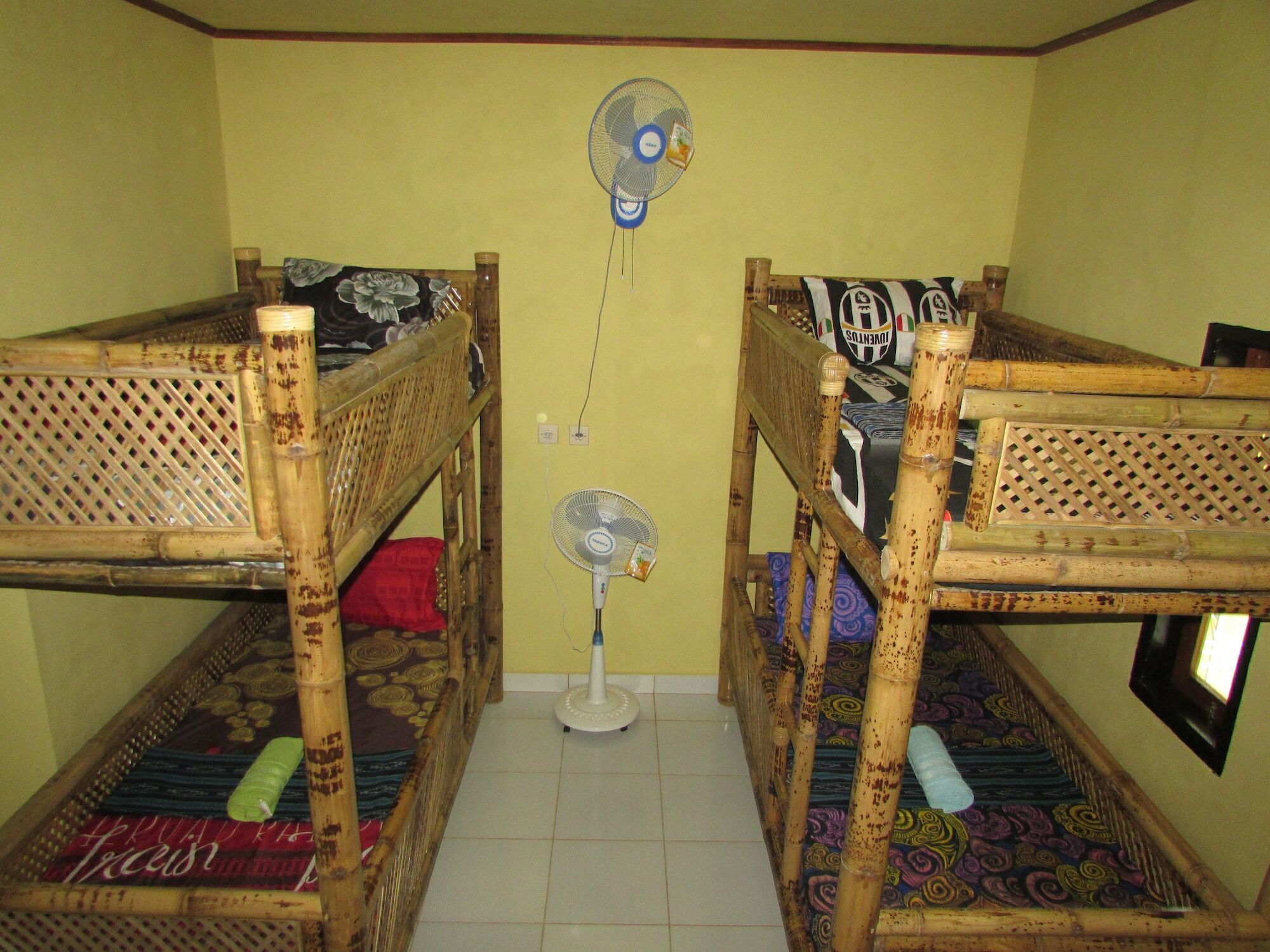 Oyo 1662 Zury Homestay Kuta  외부 사진